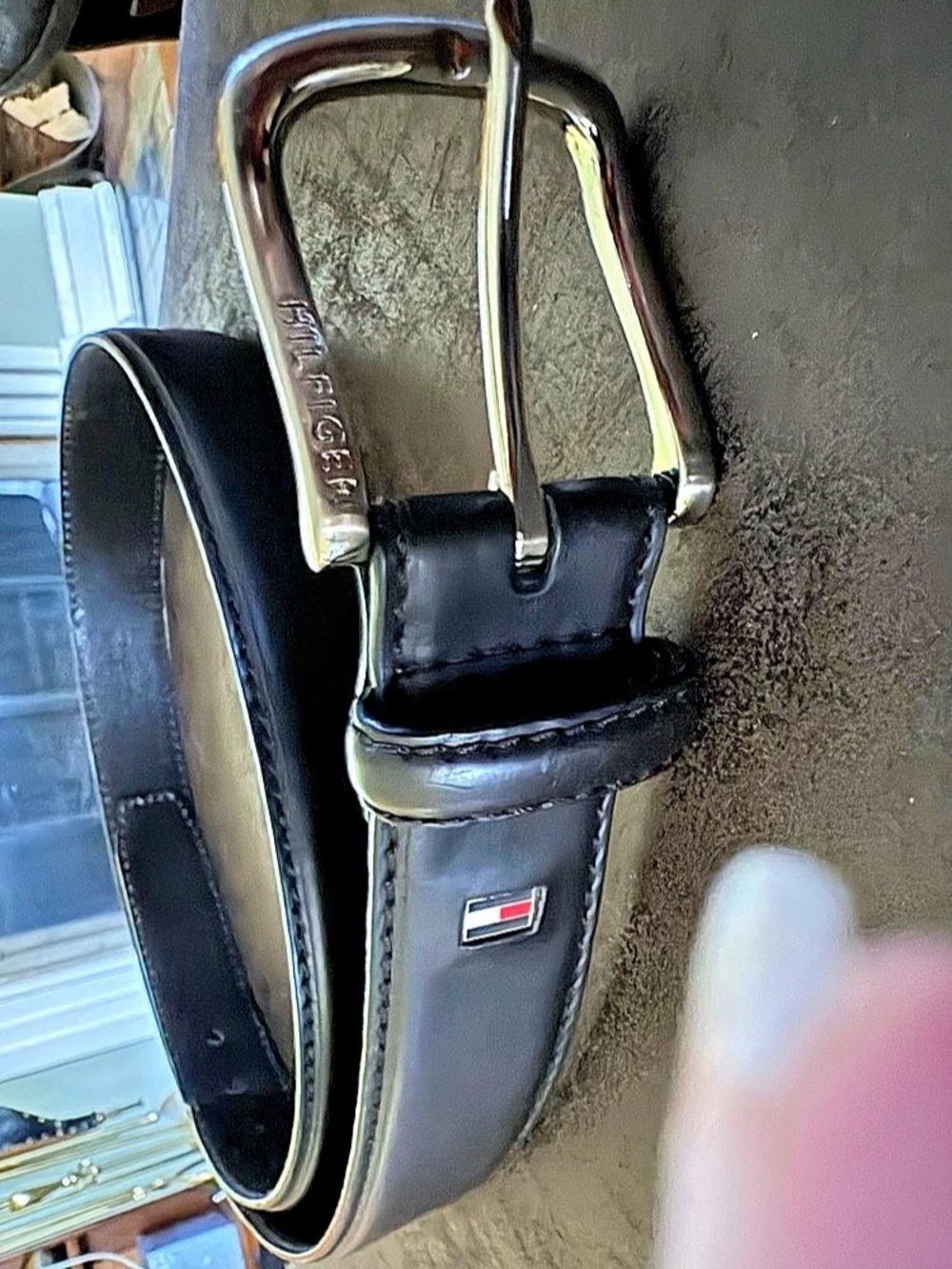 Tommy Hilfiger Black Leather Belt with Silver Signature Buckle 40
